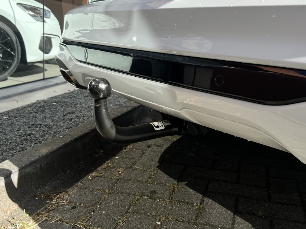 Ford Kuga 2.5 phev st-line x | camera | apple/ android carplay | head-up di