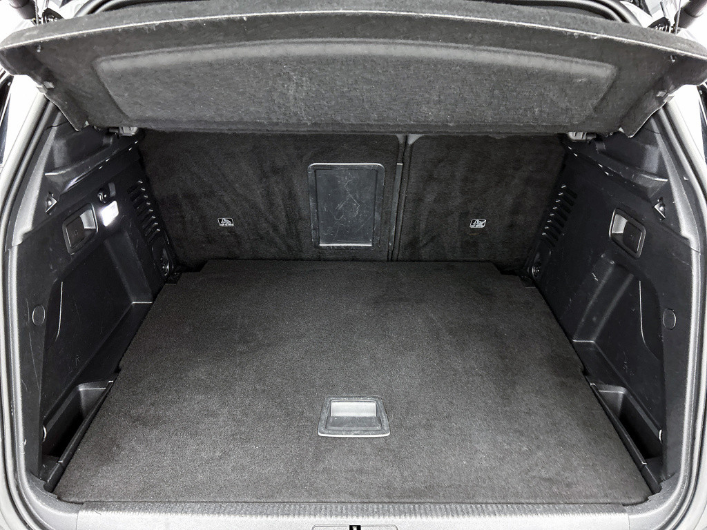 Peugeot 3008 1.6 turbo 165pk gt line | rijklaar | trekhaak afneembaar | 360