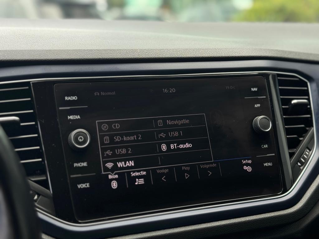 Volkswagen T-roc 1.5 tsi sport business r * carplay * stoelverwarming * led