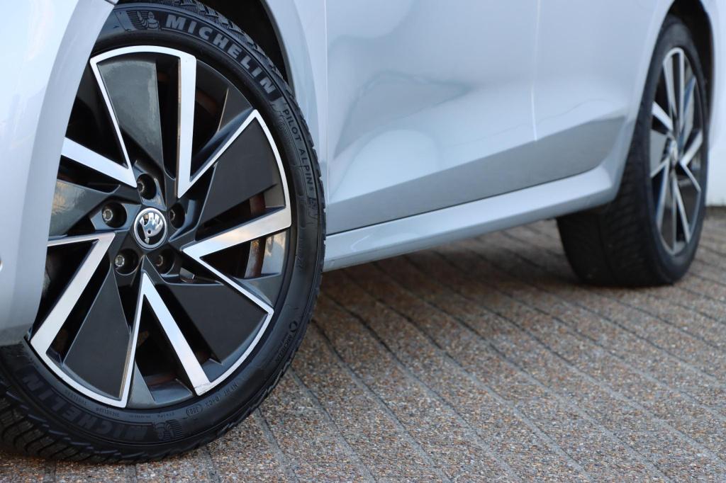 Skoda Octavia 1.4 tsi iv phev business edition plus 204pk dsg6