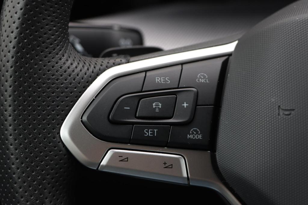 Volkswagen Golf r-line-edition 1.5 etsi 116pk dsg7