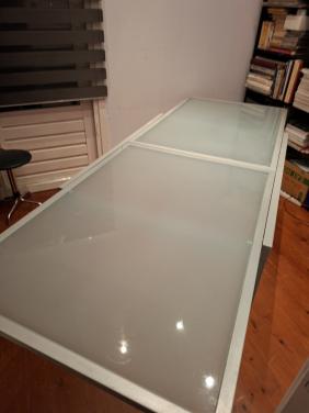 (hobby) eettafel uitschuifbaar met glazen bladen (2x 1.20 meter)