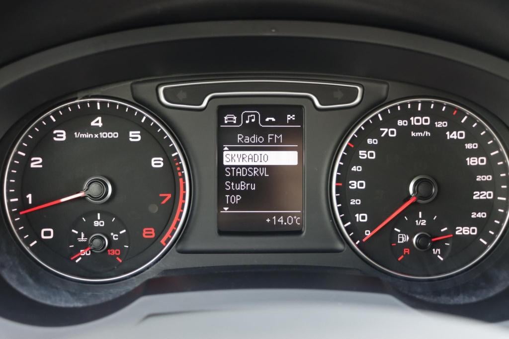 Audi Q3 1.4 tfsi pro line | navi | sensoren | cruise control