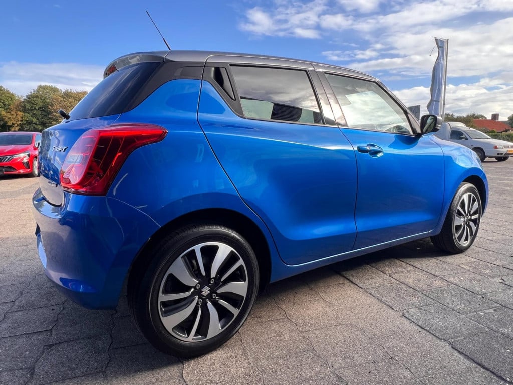Suzuki Swift 1.0 stijl smart hybrid, camera, carplay enz...