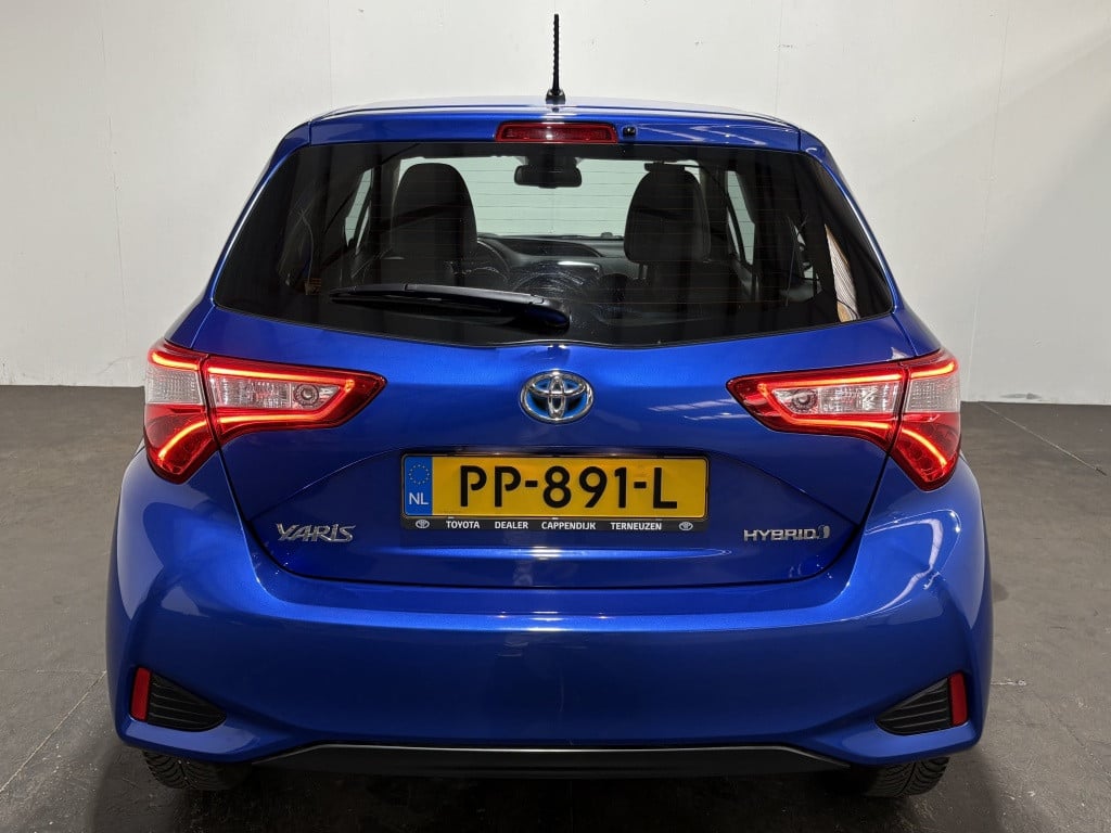 Toyota Yaris 1.5 hybrid executive