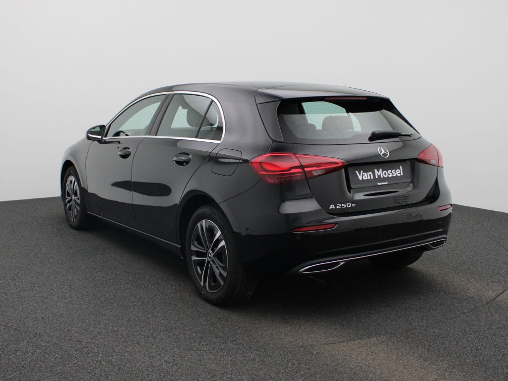 Mercedes-Benz A-Klasse 250 e luxury line | automaat | lmv | half leder | vi