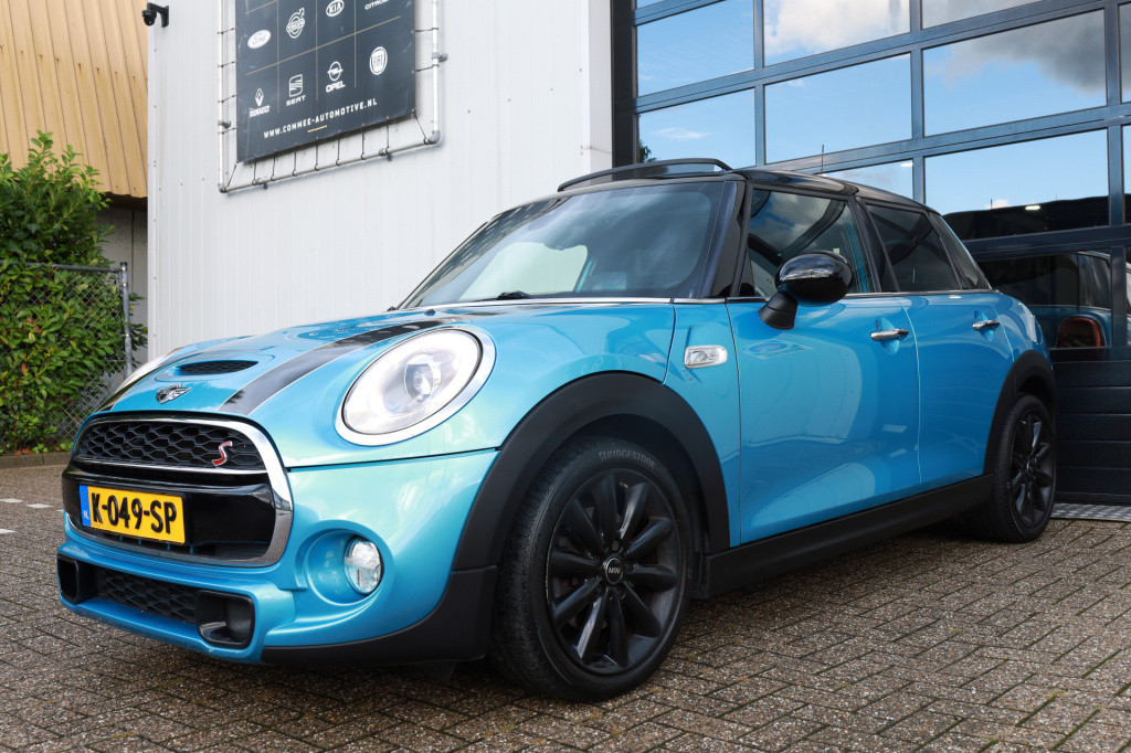 Mini Cooper mini 2.0 chili serious business pano i navipro i cam