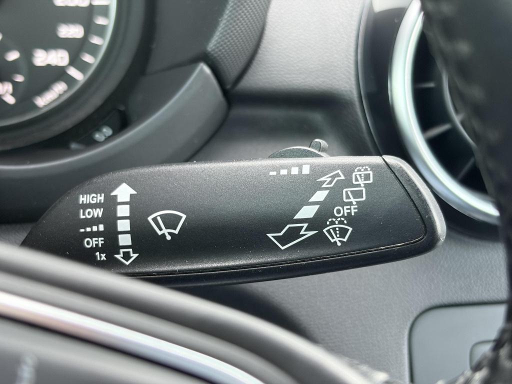 Audi A1 Sportback 1.0 tfsi s-line/automaat/navi/clima