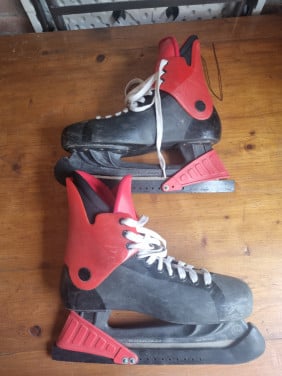 Ijshockey schaatsen maat 43