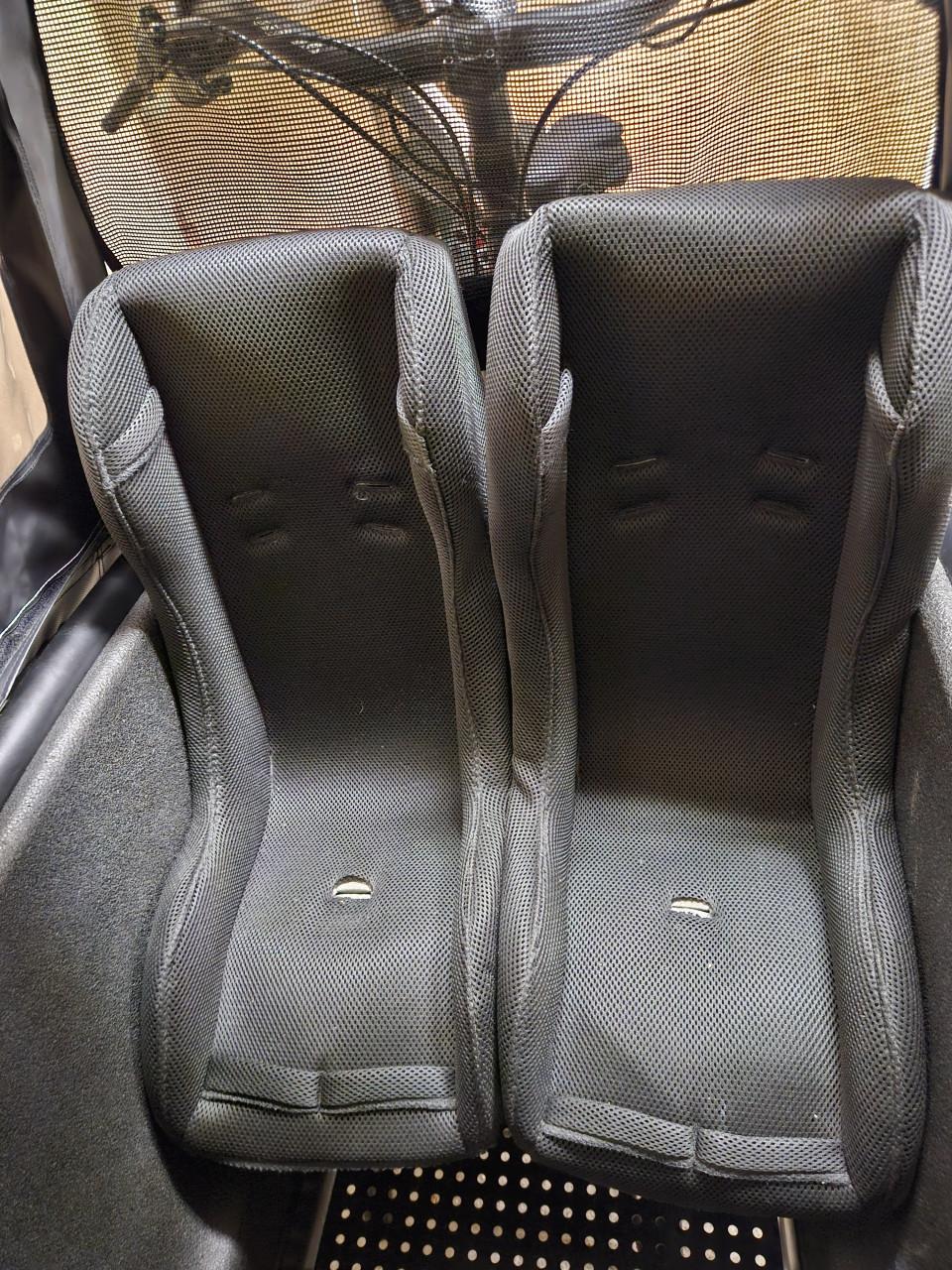 2 peuterschalen Urban Arrow