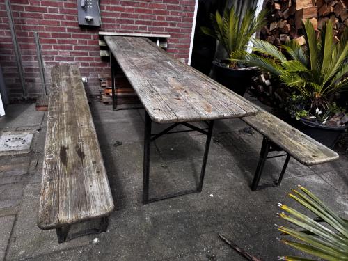 Bier tafel 10 personen vintage