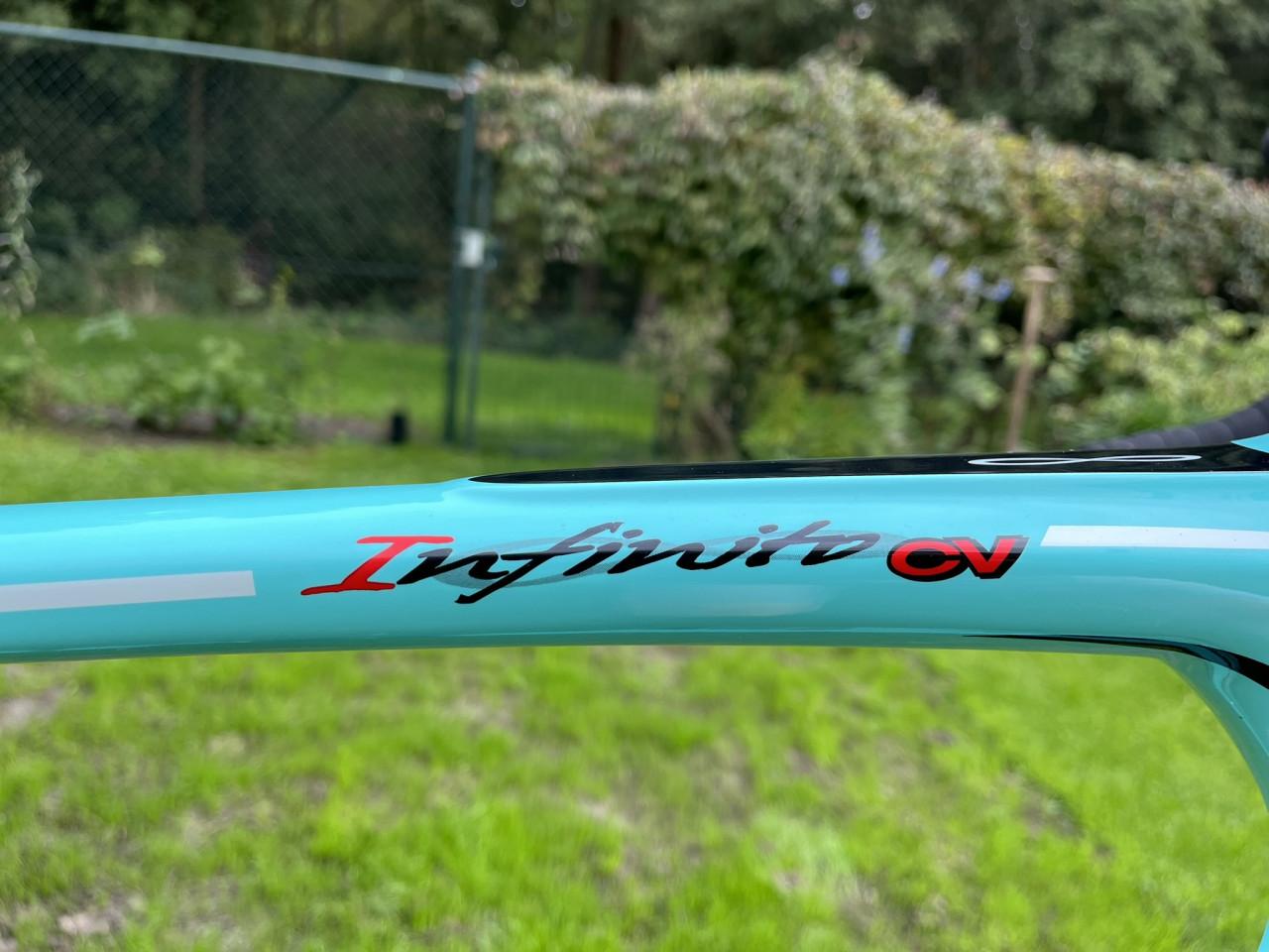 RACEFIETS BIANCHI INFINITO-CV - CARBON