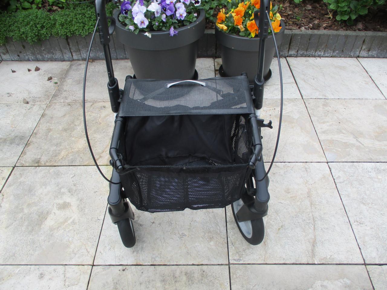 Zgan Topro Olympos  rollator met zitje rugsteun grote mand en Softwielen
