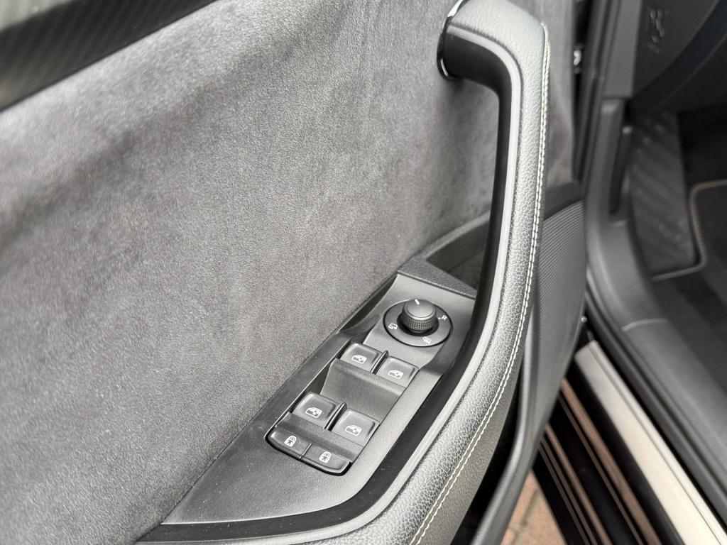Skoda Superb combi 1.4 tsi iv 218pk sportline business