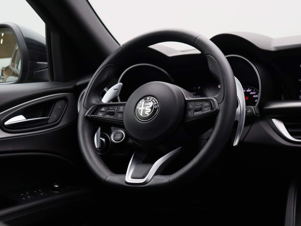 Alfa Romeo Stelvio 2.0 t awd sprint | automaat | half-leder | navigatie | c