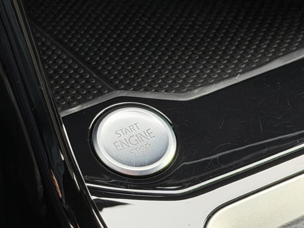 Volkswagen T-roc 1.5 tsi 150pk dsg r-line | camera | keyless | elek. achter