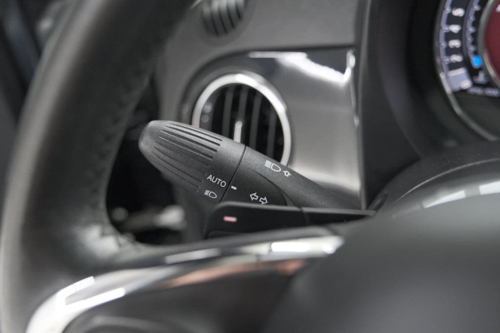 Fiat 500 C twinair turbo lounge | parkeersensoren | climate control | cruis