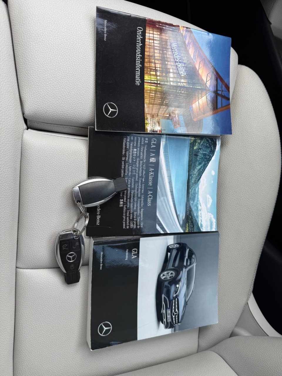 Mercedes-Benz Gla-klasse 180 premium plus