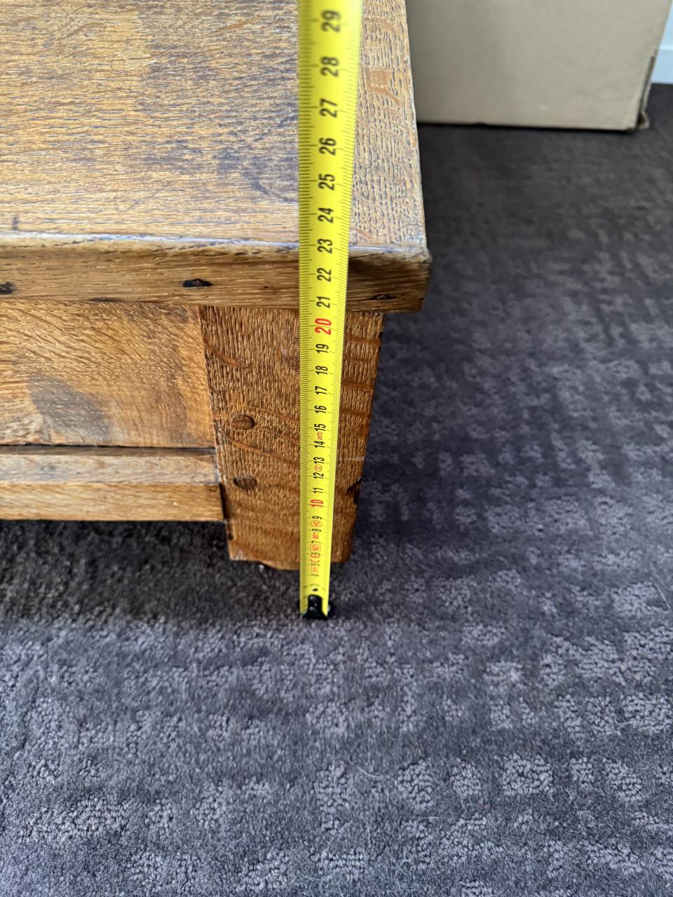 Lessenaar antiek