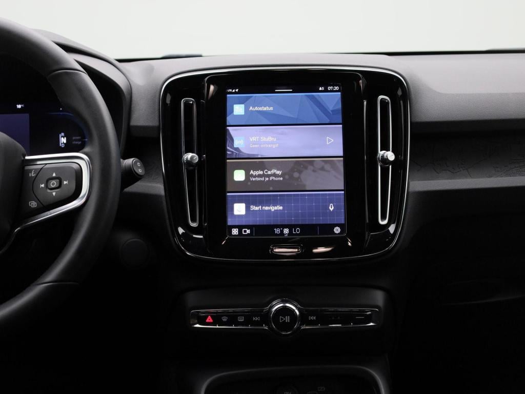Volvo XC40 recharge core 70 kwh | automaat | apple carplay / android auto |