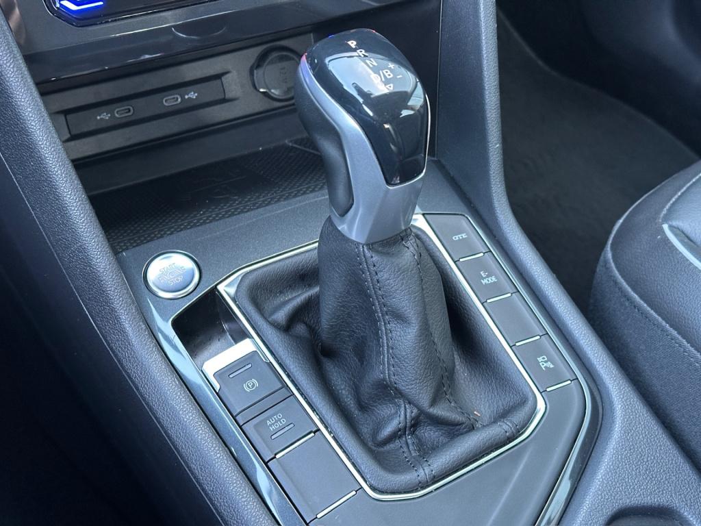 Volkswagen Tiguan 1.4 tsi dsg ehybrid life | leder | trekhaak | 360 camera 