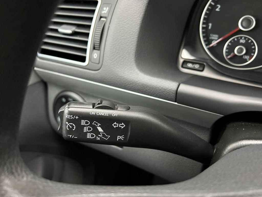 Volkswagen Touran occasion | blauw | tweedehands volkswagen touran | 7-zits