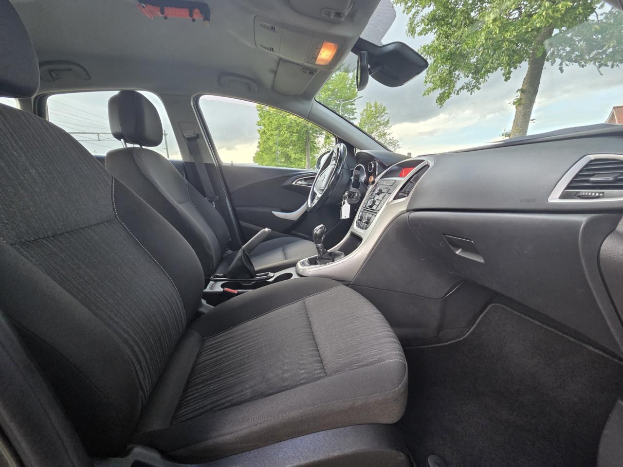 Opel Astra J 1.6 Edition | 192.297 KM |NAP | Goed onderhouden + Nette staat