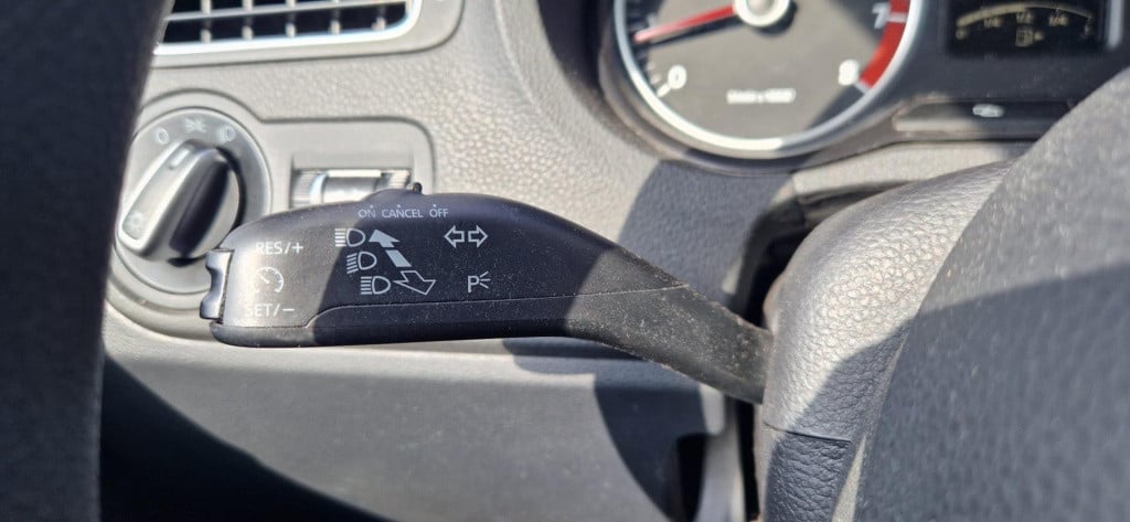 Volkswagen Polo 1.4-16v comfortline | airco | cruise control | armsteun | e