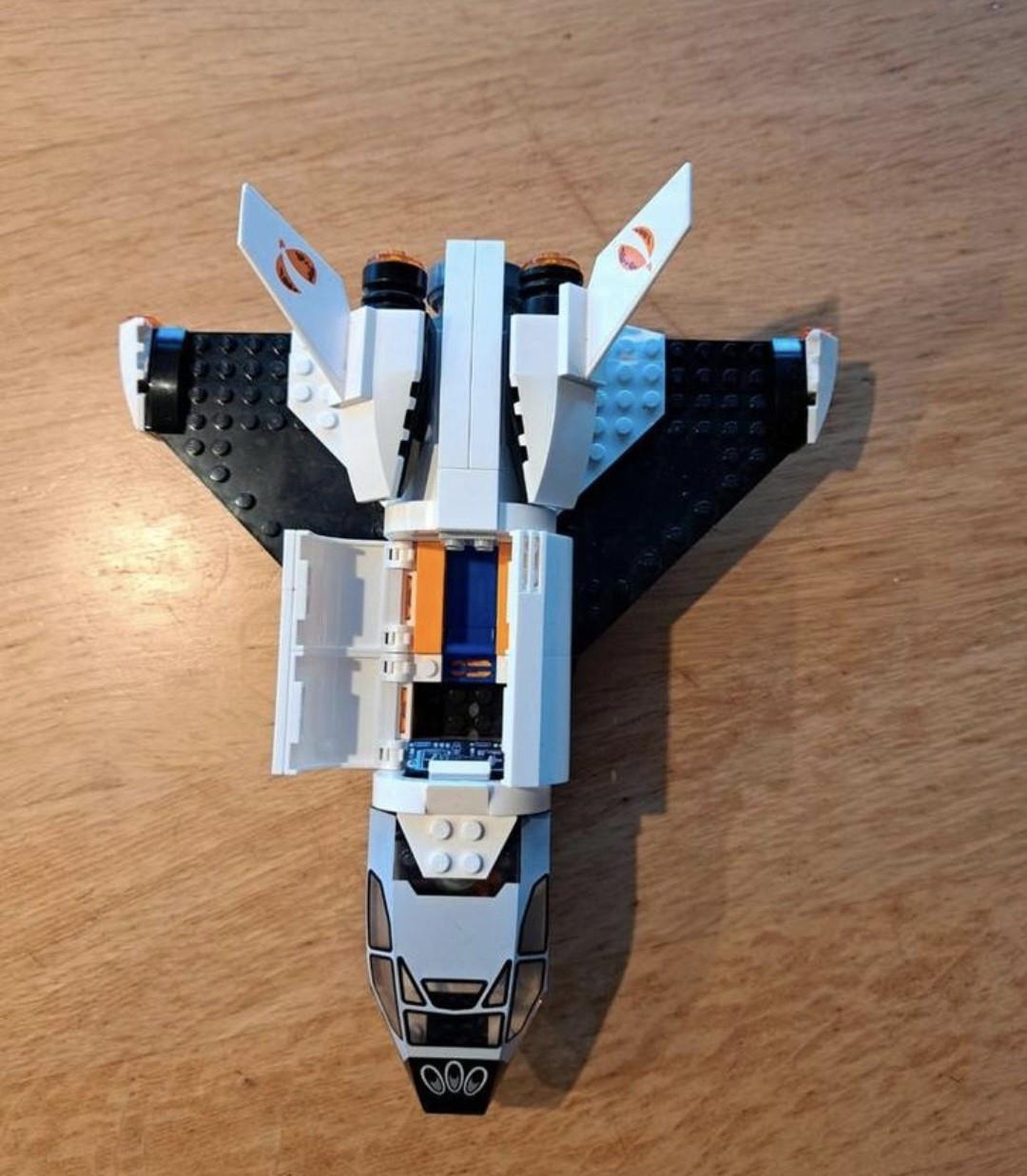 Lego city 60226 mars onderzoeksshuttle