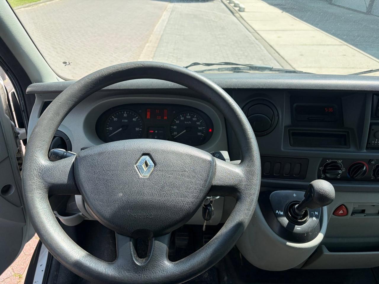 Renault Master T35 2.5dCi L2H1 Automaat bakwagen