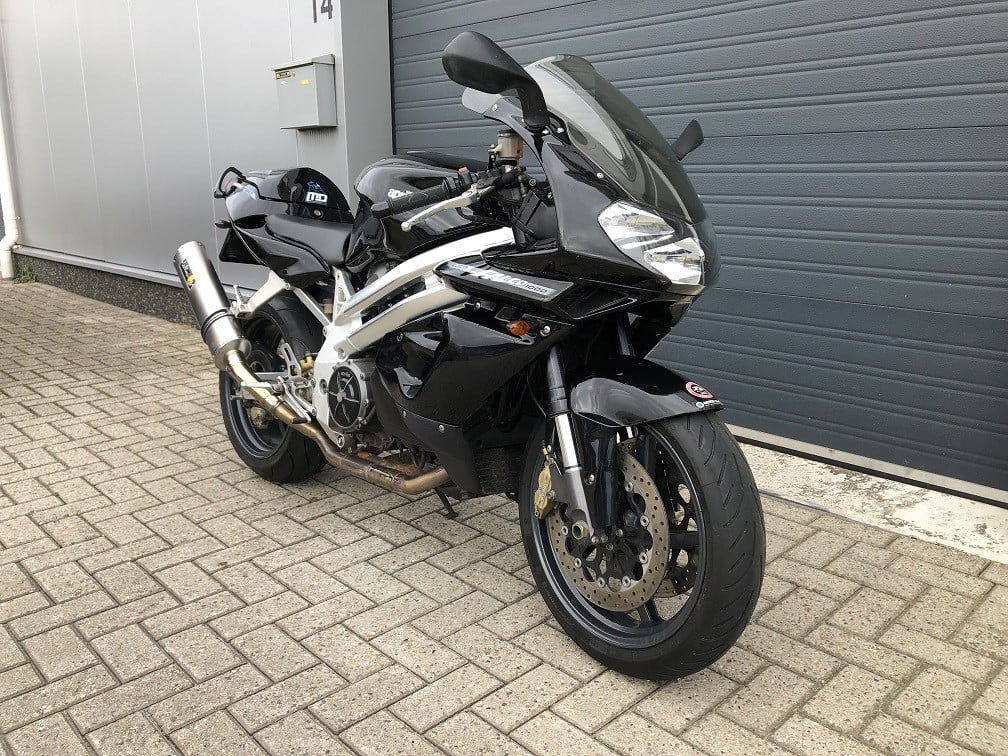 Aprilia SL1000 Falco, mooie sportieve motor, LeoVinci uitlaten €1895,-