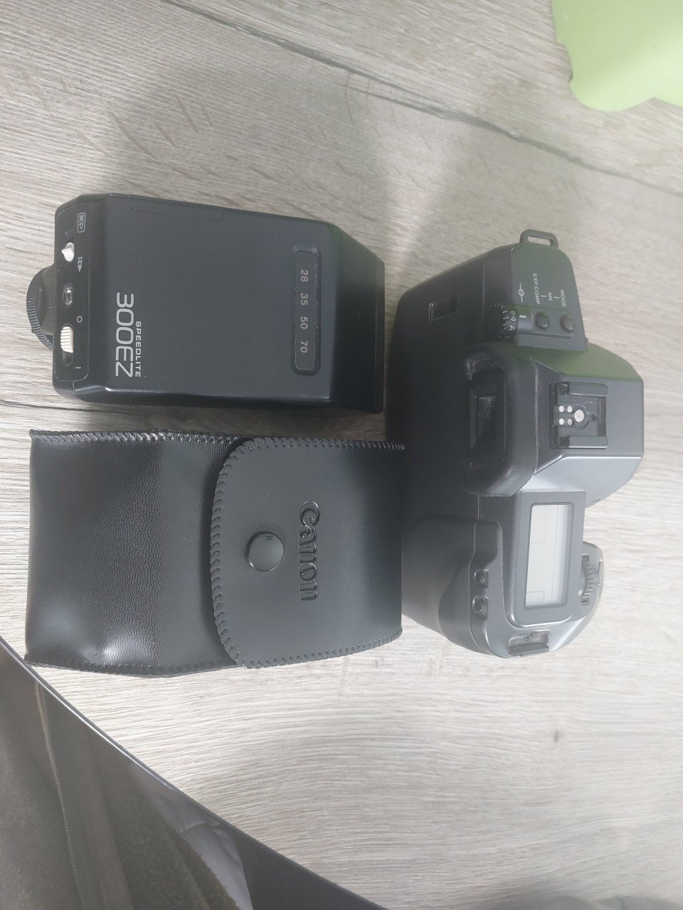 Canon eos 600 analoge camera