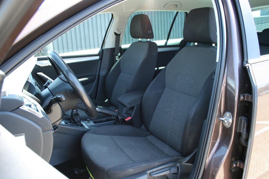 Skoda Octavia combi 1.6 tdi greentech ambition