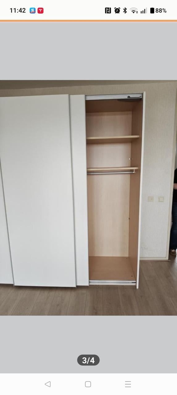 Kledingkast met 3 schuifdeuren