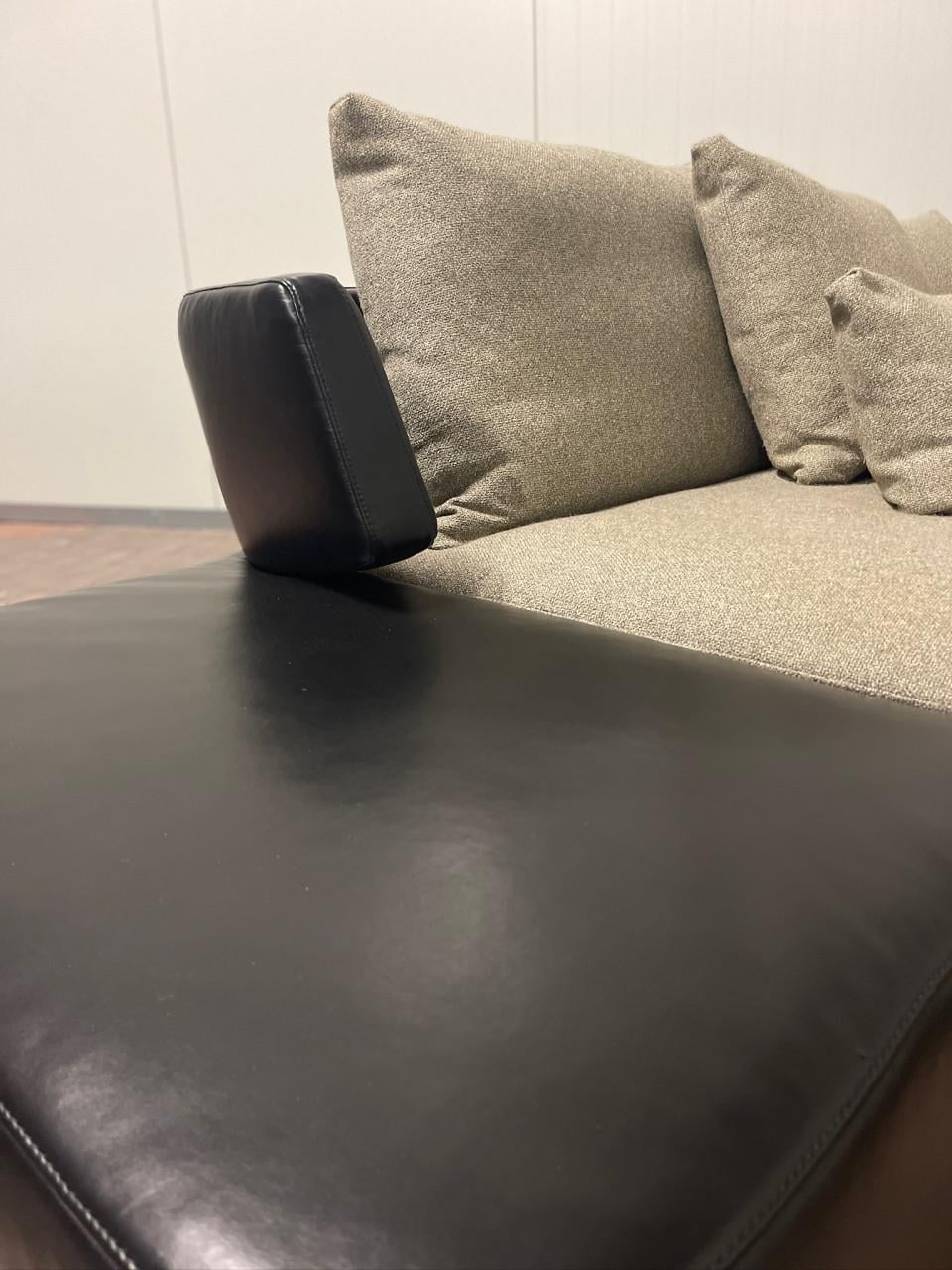 Natuzzi Opus modulaire leren hoekbank 305 cm met 10 kussens | Zwart | ZGAN