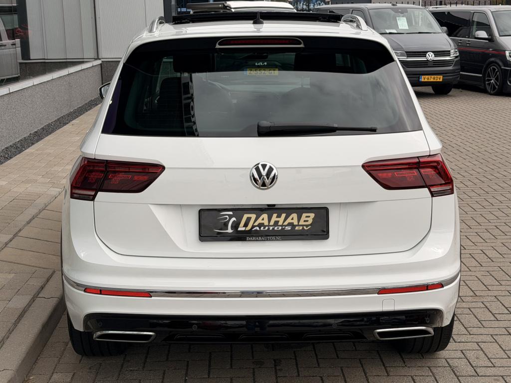 Volkswagen Tiguan 2.0 tsi 4motion r-line 220pk | acc | pano | stoelmassage 