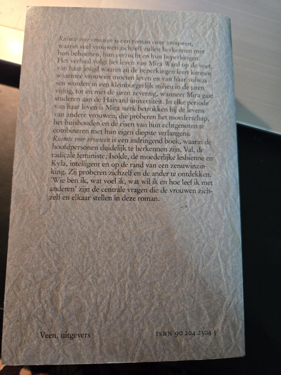 Boek: Ruimte voor vrouwen 1988 van  Marilyn French.