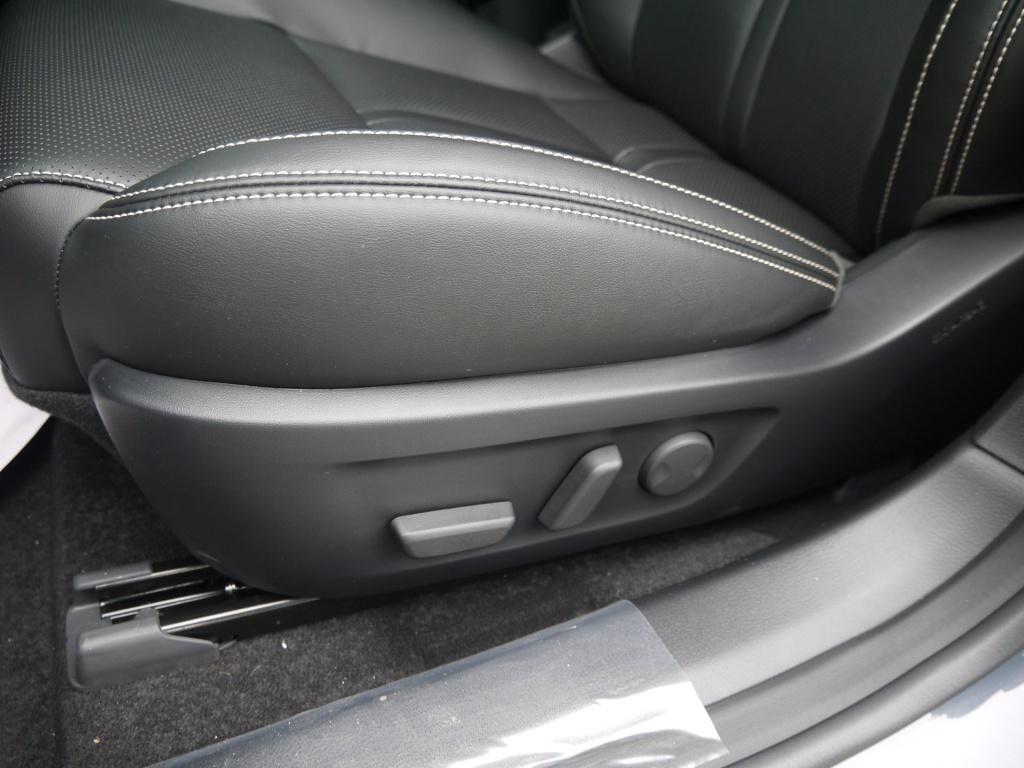 Mazda 6 6e takumi long range 80 kwh