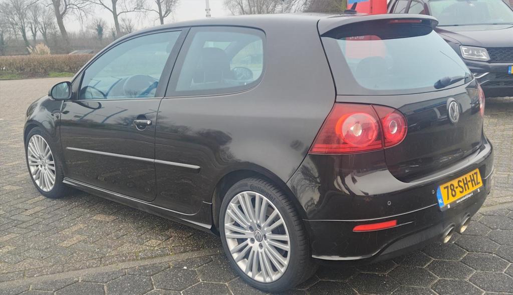 Volkswagen Golf 3.2 v6 184kw r32 3d 4m aut