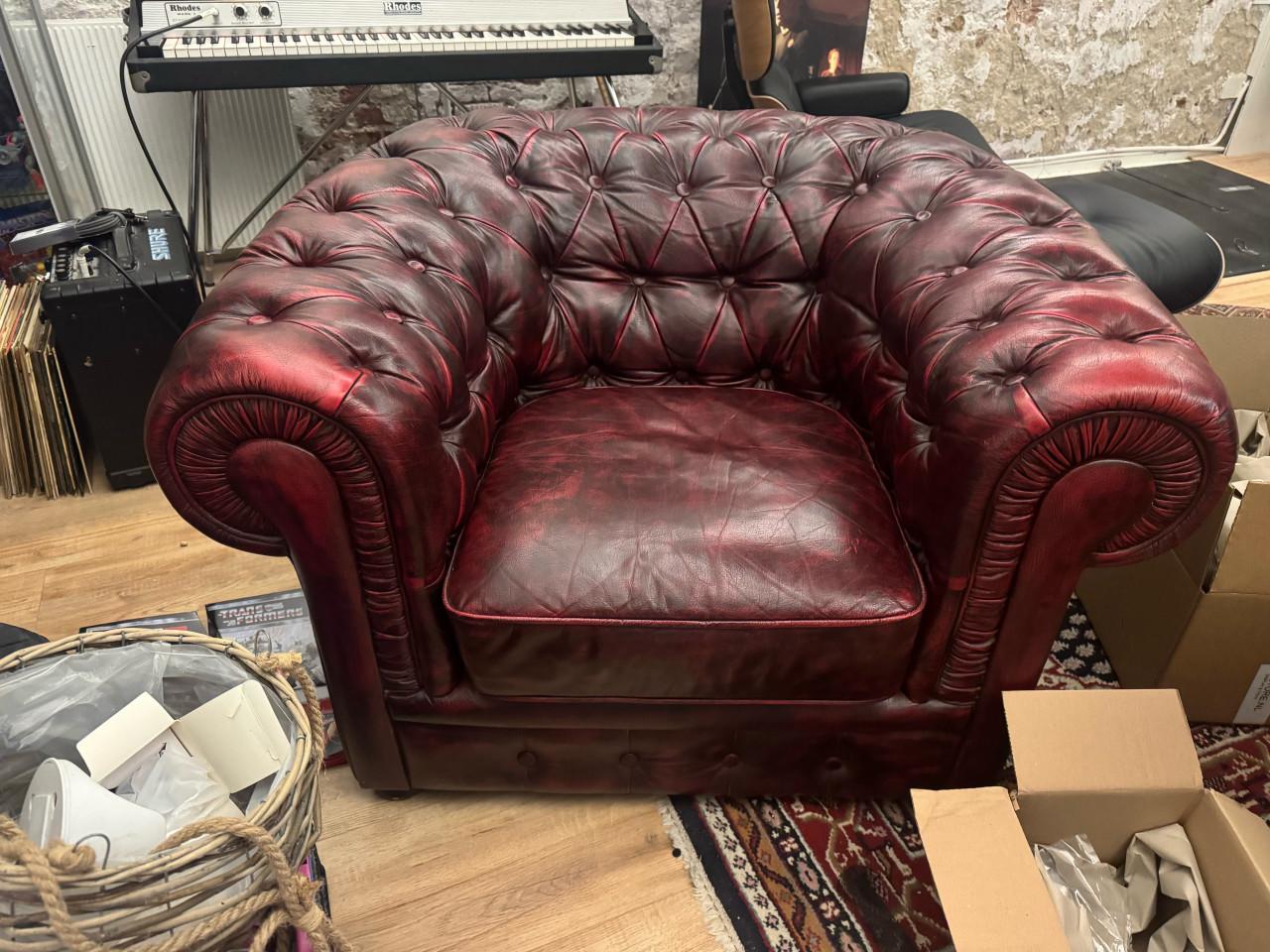 Chestefield model stoel leer