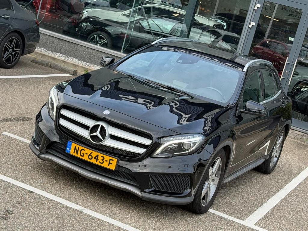 Mercedes-Benz Gla-klasse 200 ambition amg line l stoelverwarming l intellig