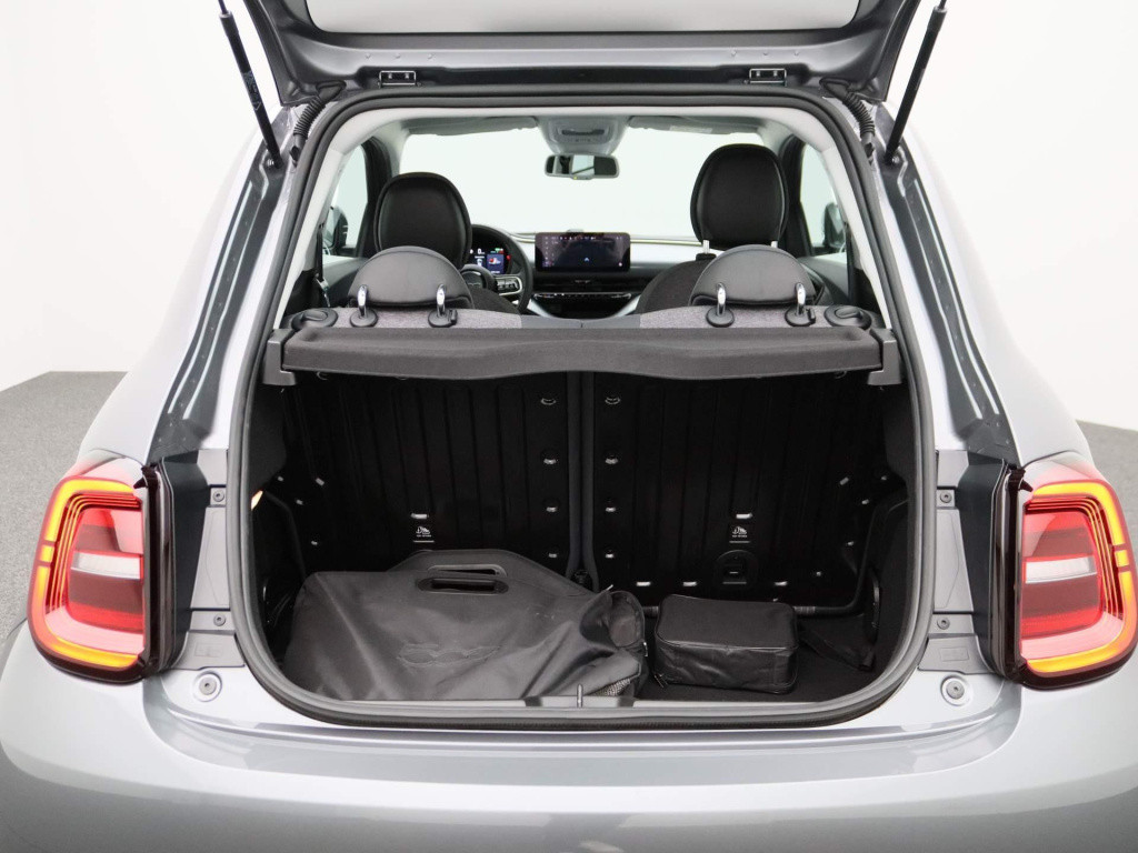 Fiat 500 icon 42 kwh | navigatie | ecc | parkeersensoren | lichtmetalen vel