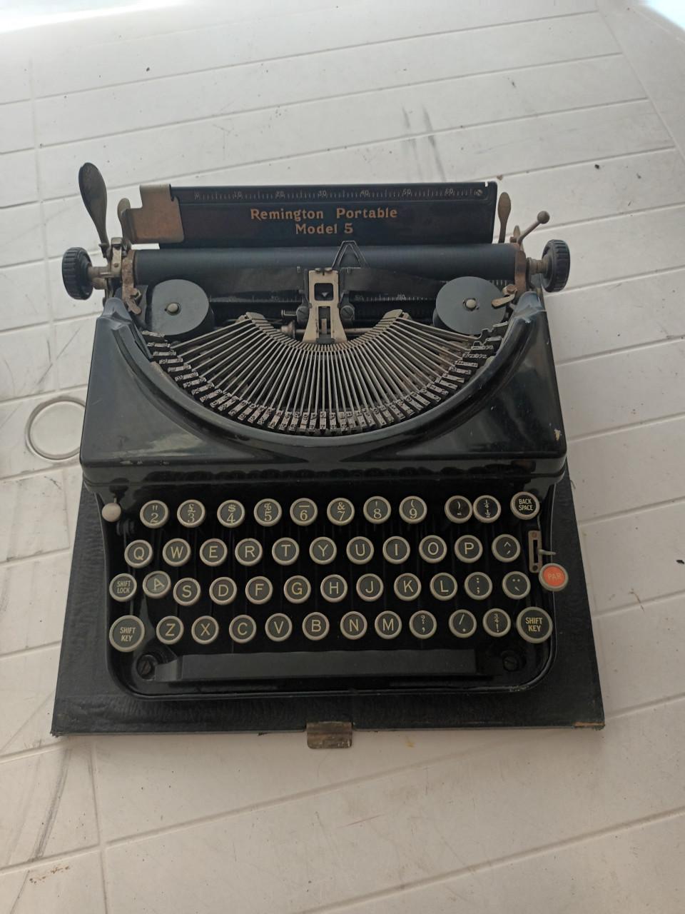 Typmachine Remington portable