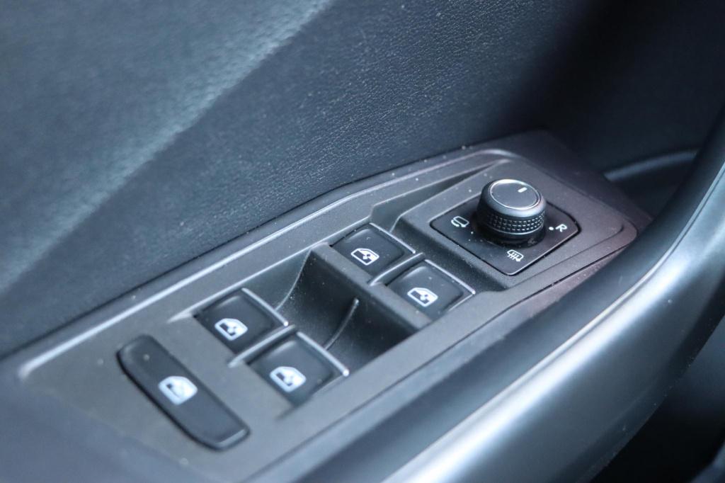 Volkswagen T-roc 1.5 tsi sport