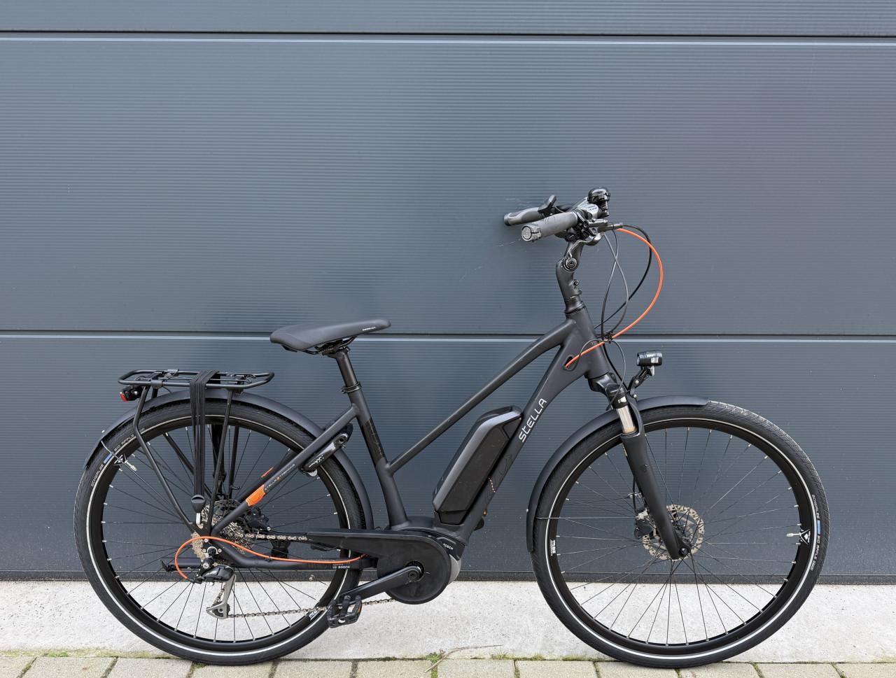 Stella Trekking middenmotor elektrische fiets 400WH