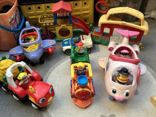 Fisher Price Little People en vele andere voertuigen