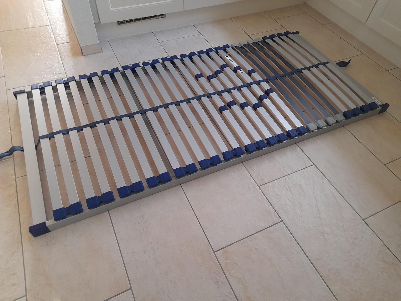 Lattenbodem 90 x 200 (in goede nette staat )