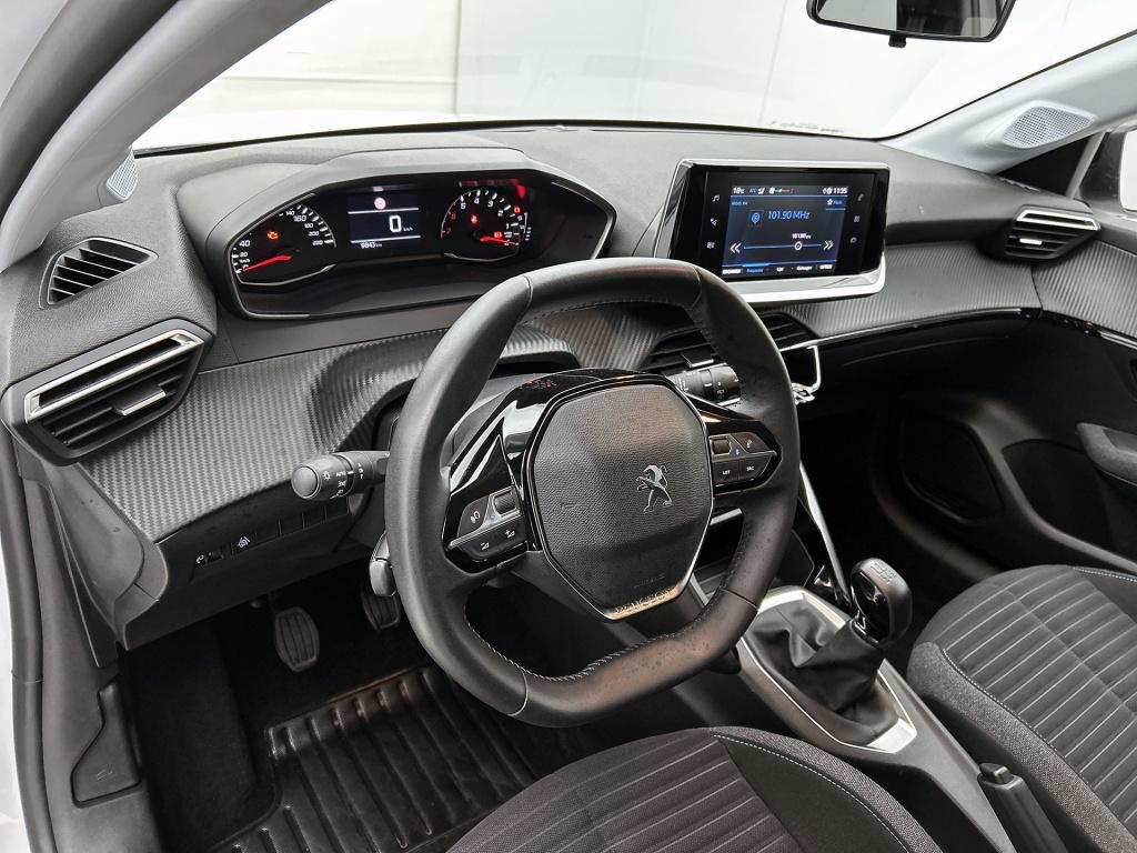 Peugeot 208 75 pk style | rijklaar | parkeersensoren | apple carplay | crui