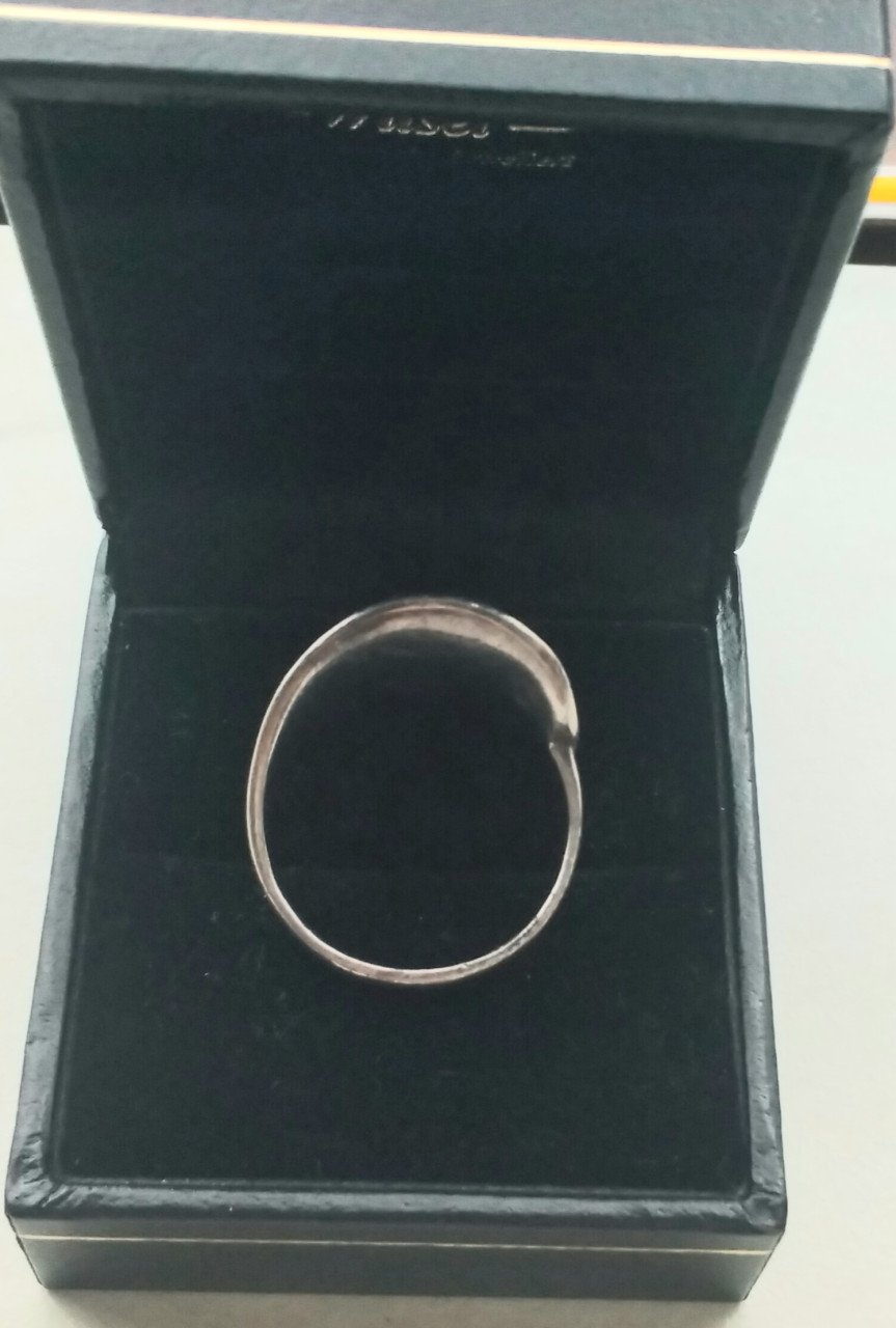 Zilveren ring ⭕ met marcasite steentjes