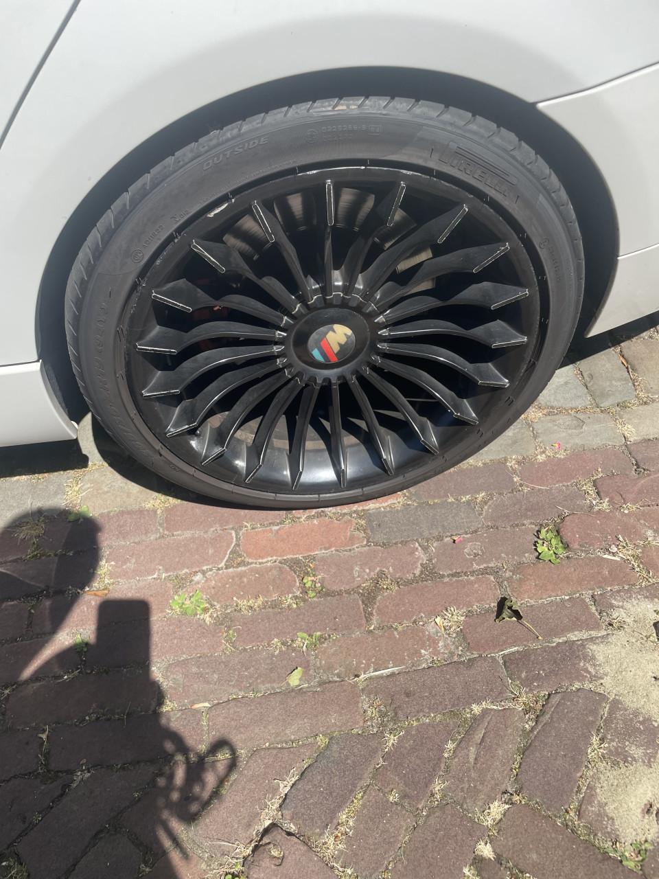 Bmw banden en velgen 19"